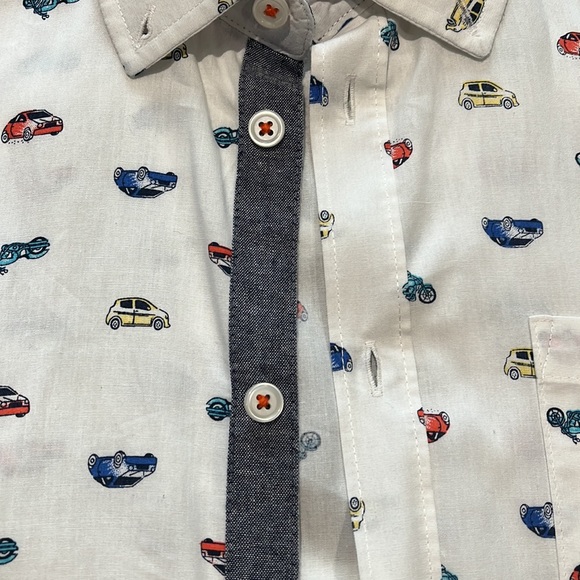 Boys button down shirt with car pattern - Picture 3 of 7